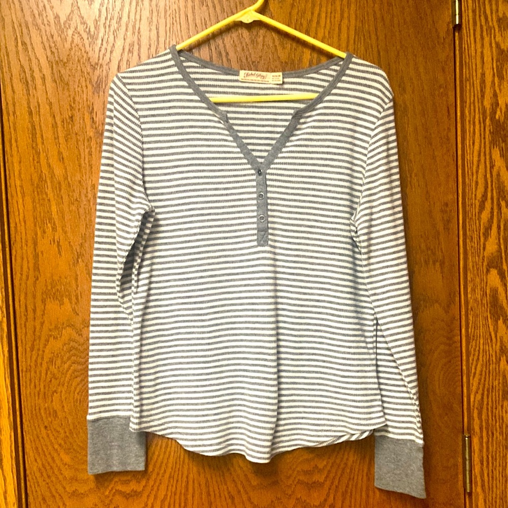 Striped Long Sleeve Henley Tee - Gray & White
